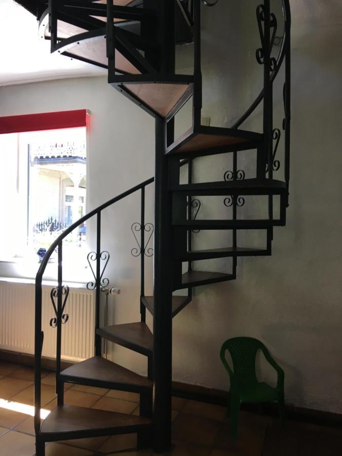 Holiday Home "Les Ancolies " Gite Citadin Spa Zewnętrze zdjęcie